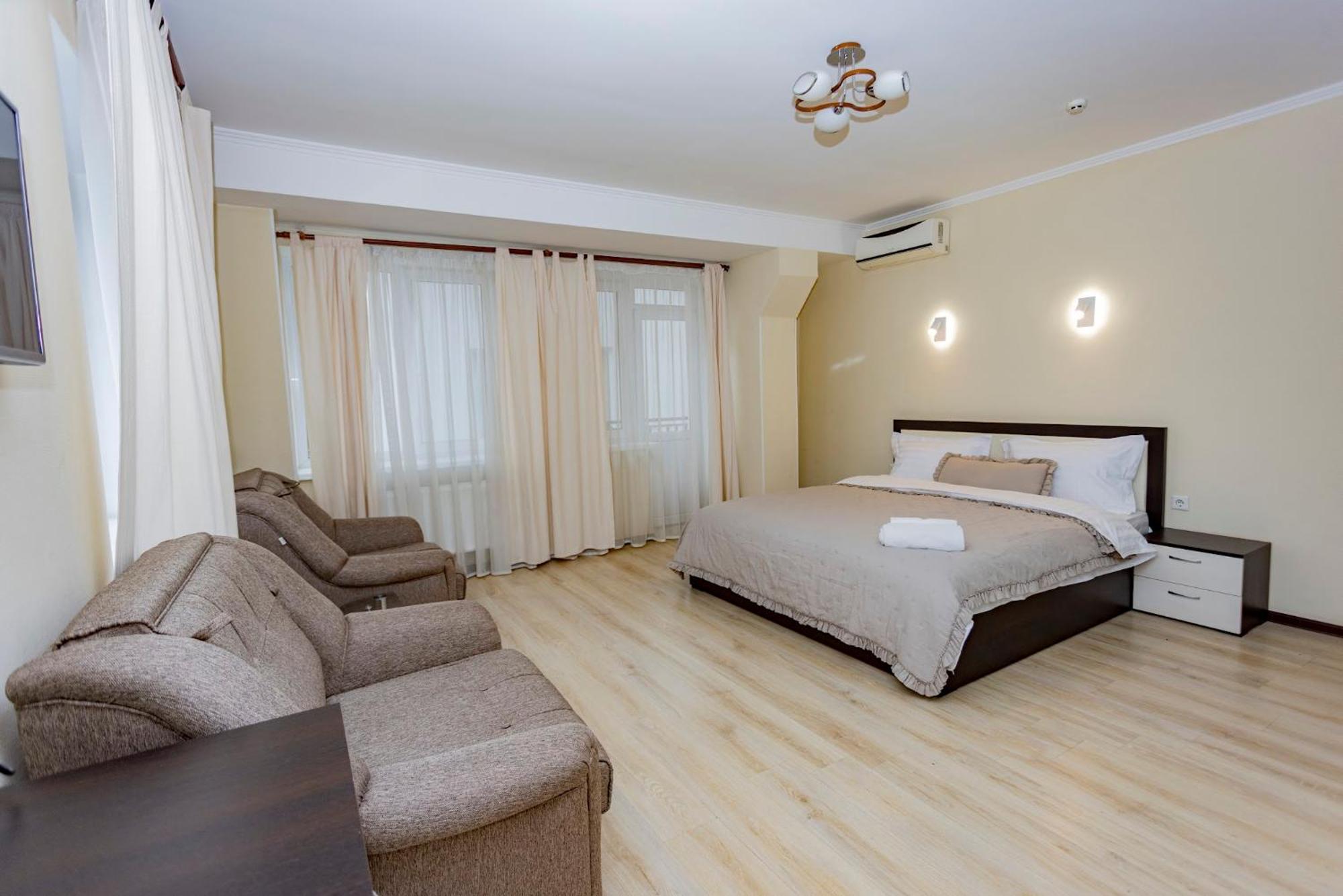 Lolo Hotel Chisinau Ngoại thất bức ảnh