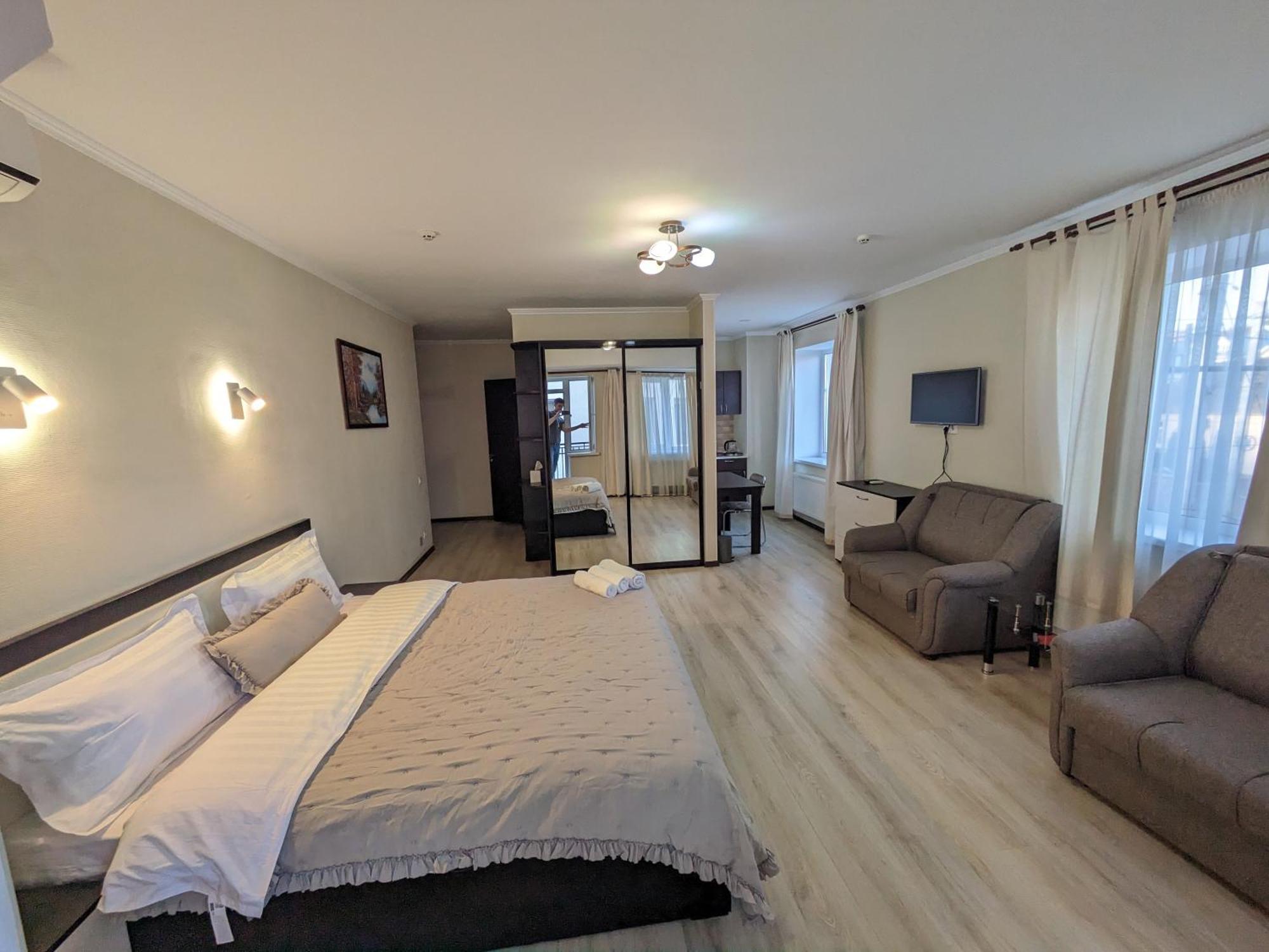Lolo Hotel Chisinau Phòng bức ảnh